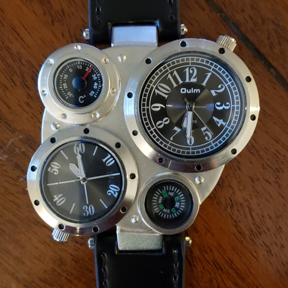 ***HOST PICK!!!*** Mens Quartz Watch